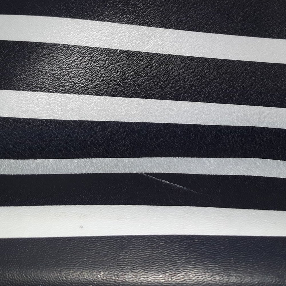 Kate Spade New York Janie medIum blue & white striped leather tote with charm - Picture 8 of 10